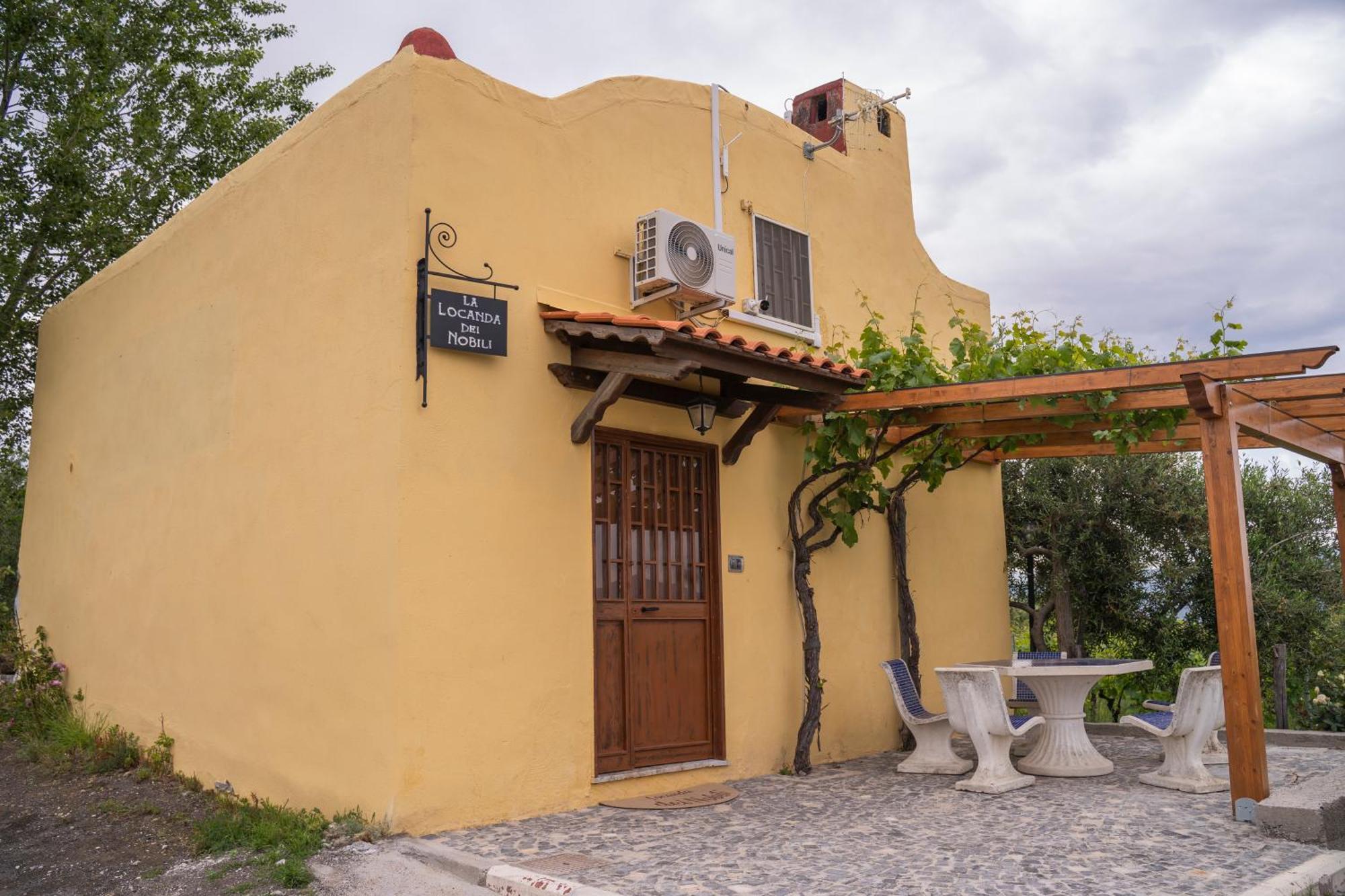 Vesuvio Inn Guest House E Wine Experience Boscotrecase Екстериор снимка